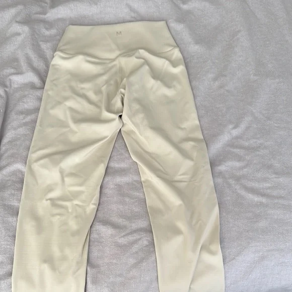 MONDAY BODY Cream High-Waisted Leggings 27 inch - Picture 4 of 4
